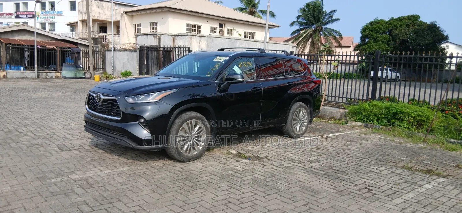 Toyota Highlander Platinum AWD 2024 Blue