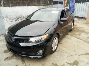 Toyota Camry 2014 Teal