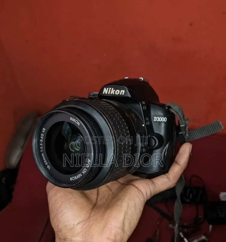 Nikon D3000
