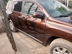 Toyota Highlander 2013 Burgundy