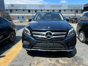 Mercedes-Benz GLE-Class 2017 Blue