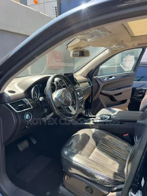 Mercedes-Benz GLE-Class 2017 Blue