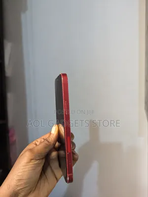Apple iPhone 12 64 GB Red
