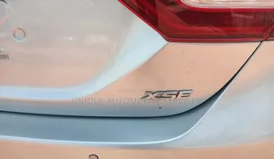 Toyota Camry XSE FWD (2.5L 4cyl 8AM) 2018 Silver