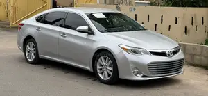 Toyota Avalon XLE Premium FWD Sedan (3.6L 6cyl 6A) 2016 Silver