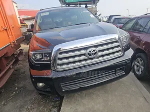 Toyota Sequoia Platinum FFV 4dr SUV 4WD (5.7L 8cyl 6A) 2012 Black