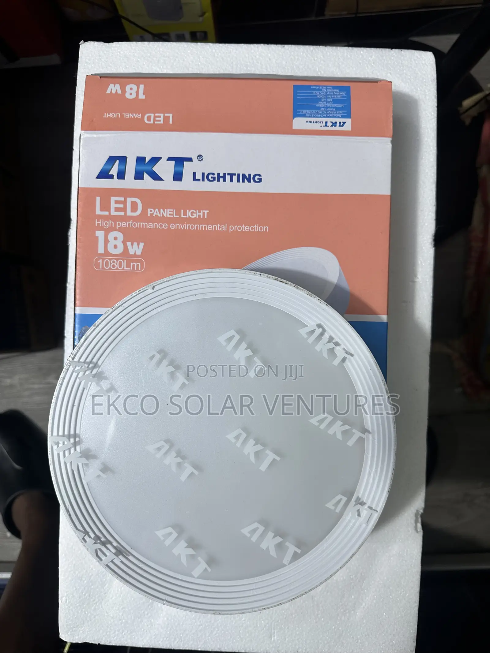 Akt 18w Led Surface Light