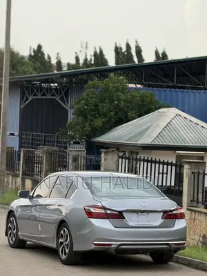 Honda Accord 2017 Silver