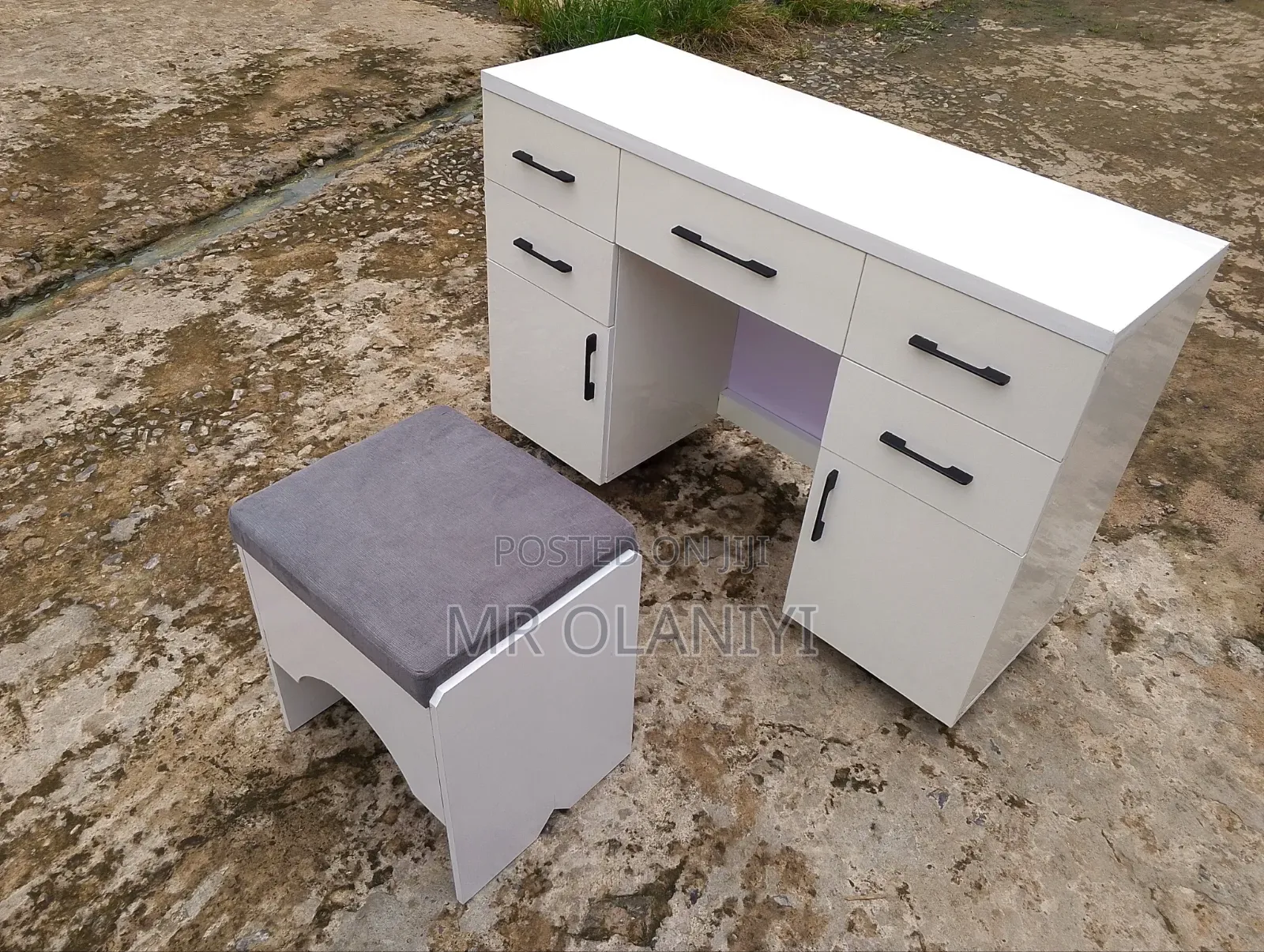 Room Dresser