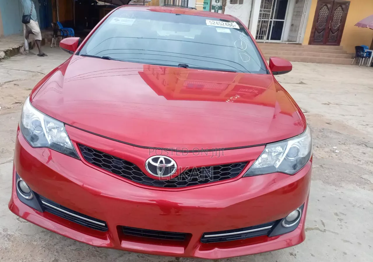 Toyota Camry 2013 Red