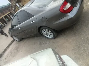 Toyota Camry 2004 Gray