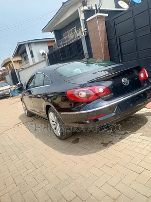 Volkswagen Passat 2012 Black
