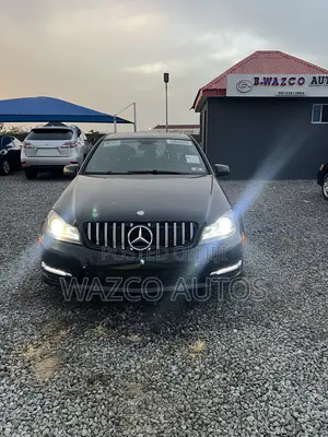Mercedes-Benz C300 2013 Black