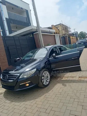 Volkswagen Passat 2012 Black