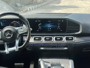 Mercedes-Benz GLE-Class 2021 Red