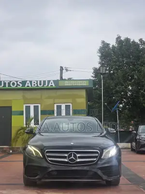 Mercedes-Benz E300 2017 Black
