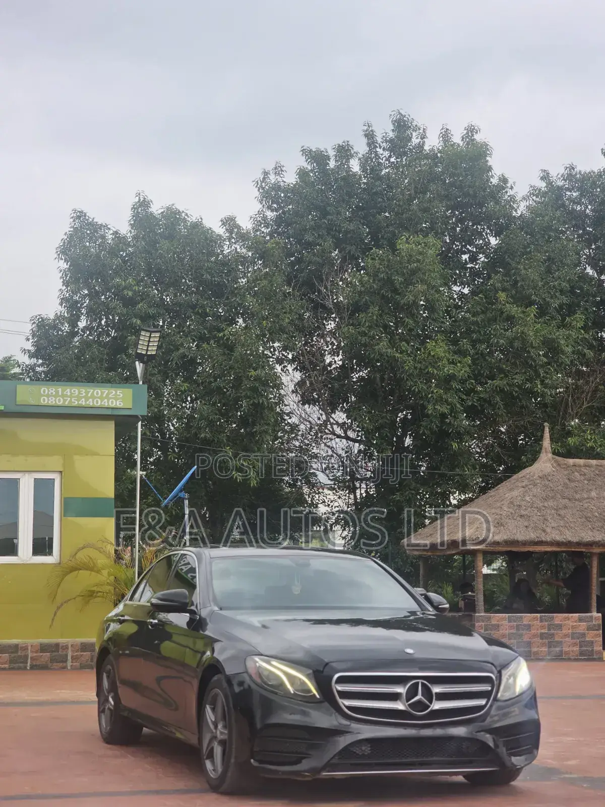Mercedes-Benz E300 2017 Black