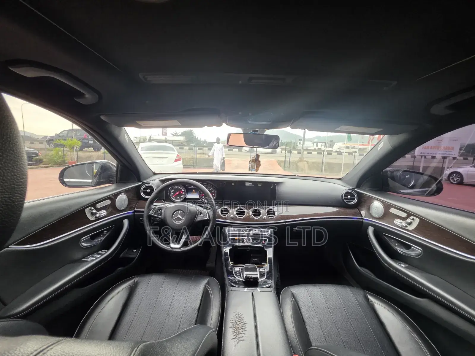 Mercedes-Benz E300 2017 Black