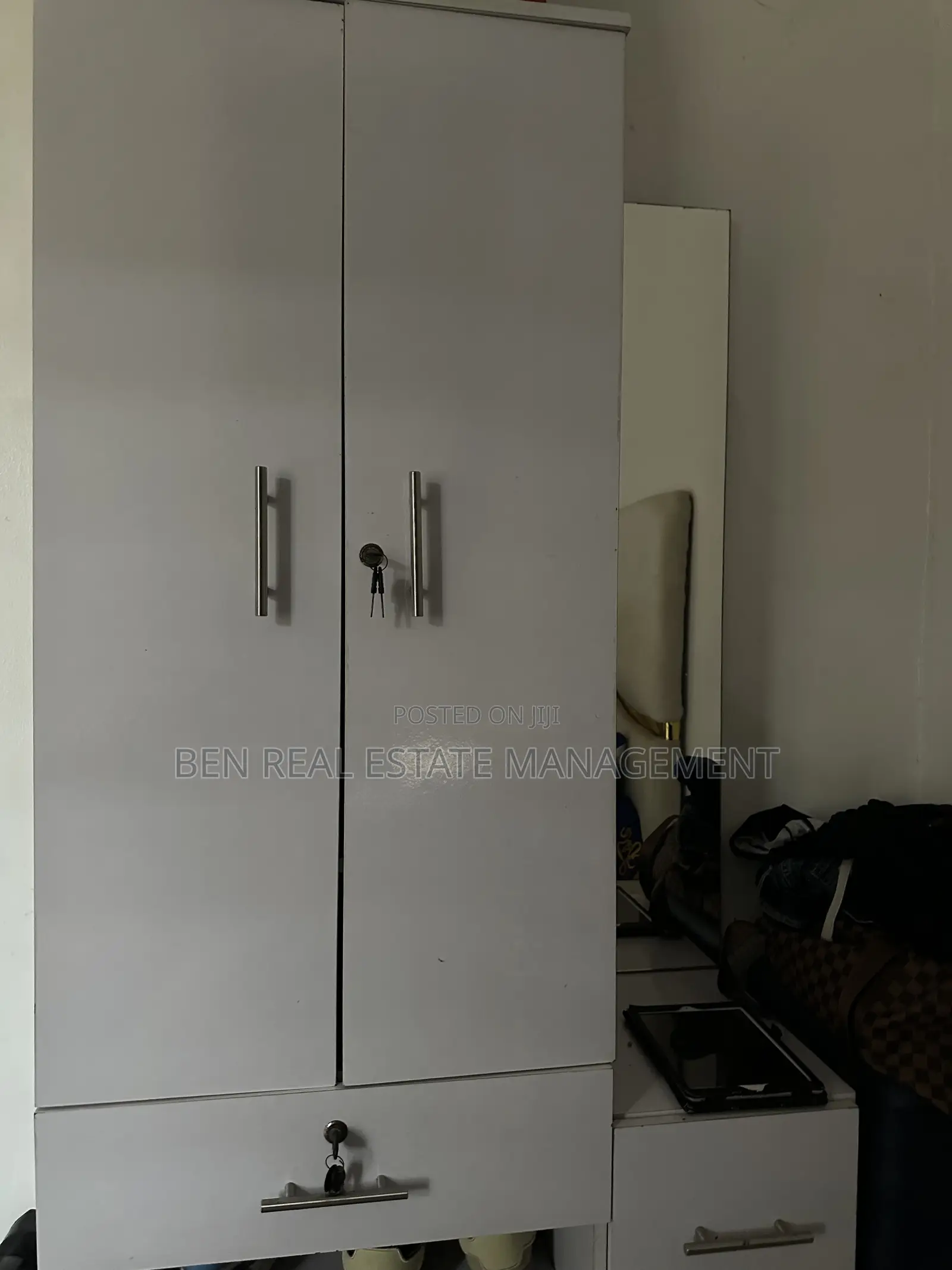 Quality Wardrobe With Mirror