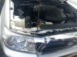 Toyota Tacoma 2010 Silver