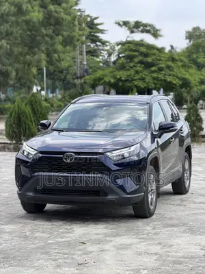 Toyota RAV4 XLE Premium AWD 2024 Blue