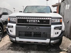 Toyota Land Cruiser Prado 2024 White