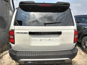Toyota Land Cruiser Prado 2024 White