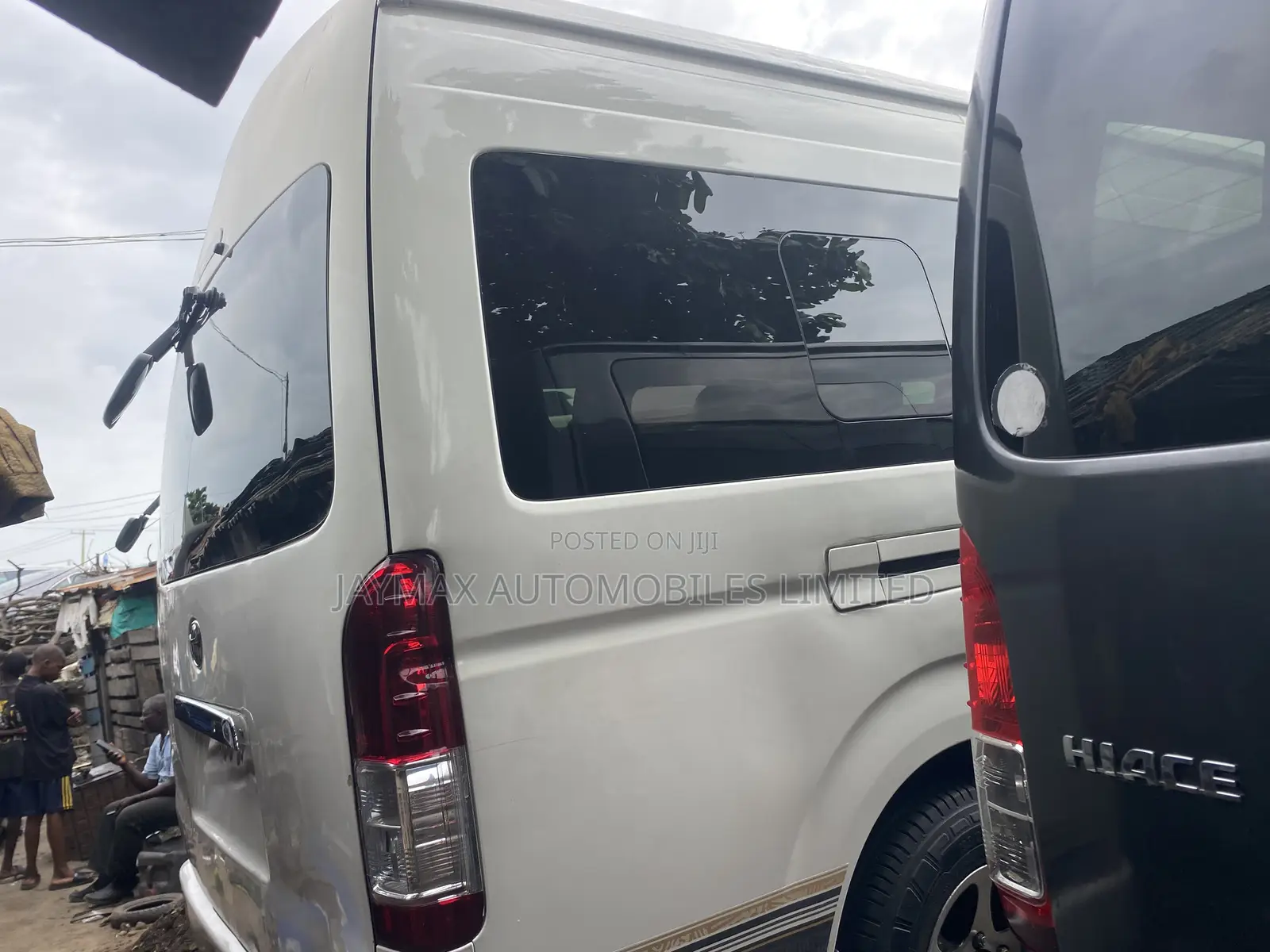 Toyota HiAce 2017 White