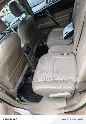 Toyota Highlander 2009 Gold