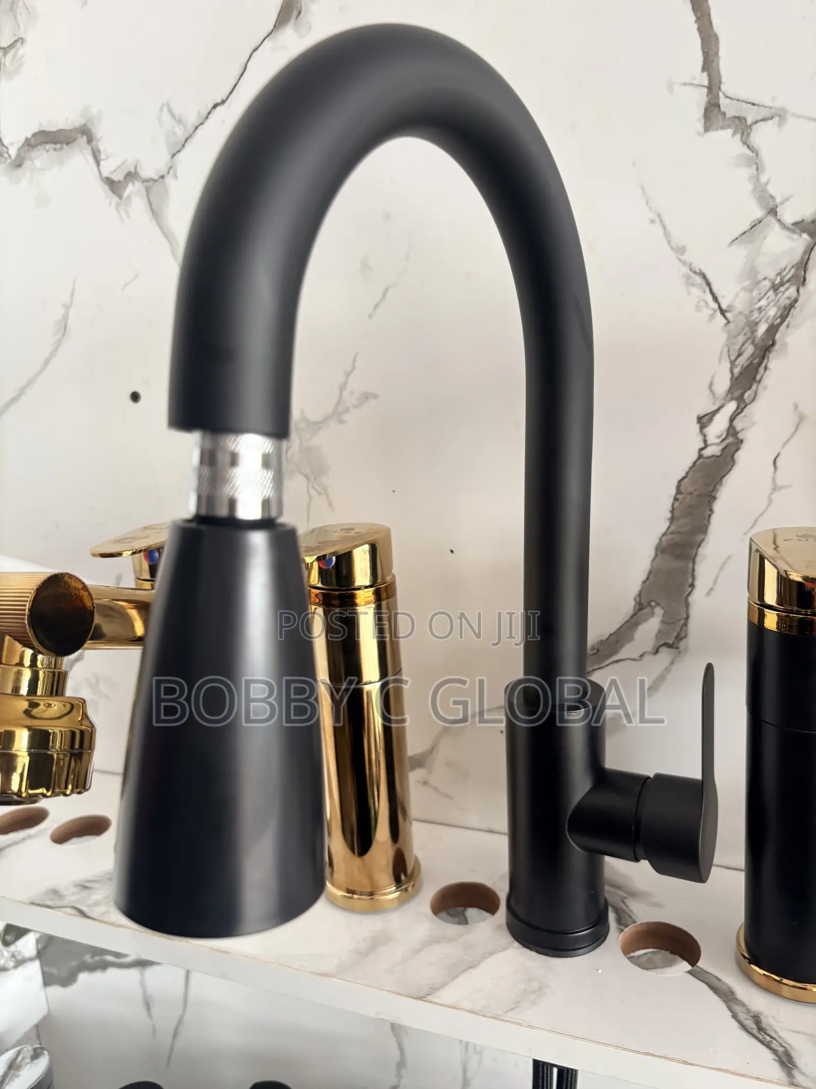 Black Pull-Out Sink Mixer