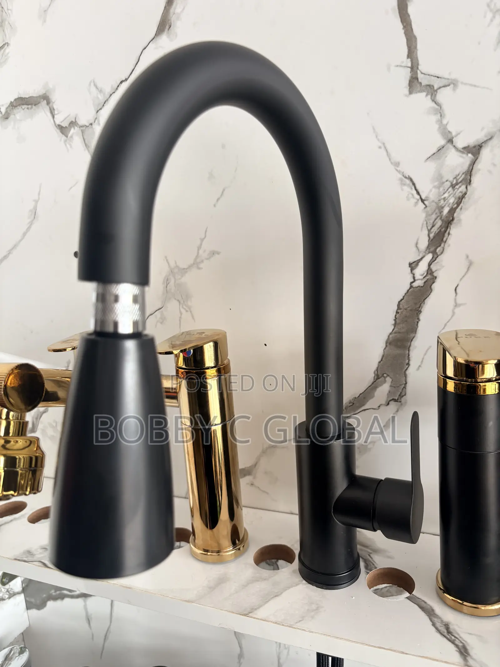 Black Pull-Out Sink Mixer