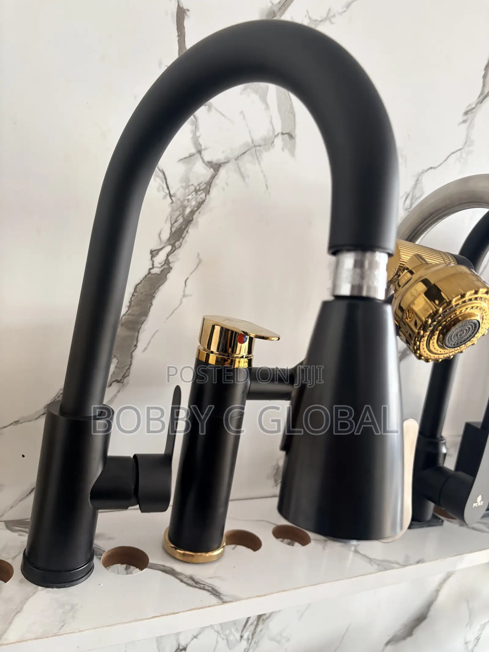 Black Pull-Out Sink Mixer
