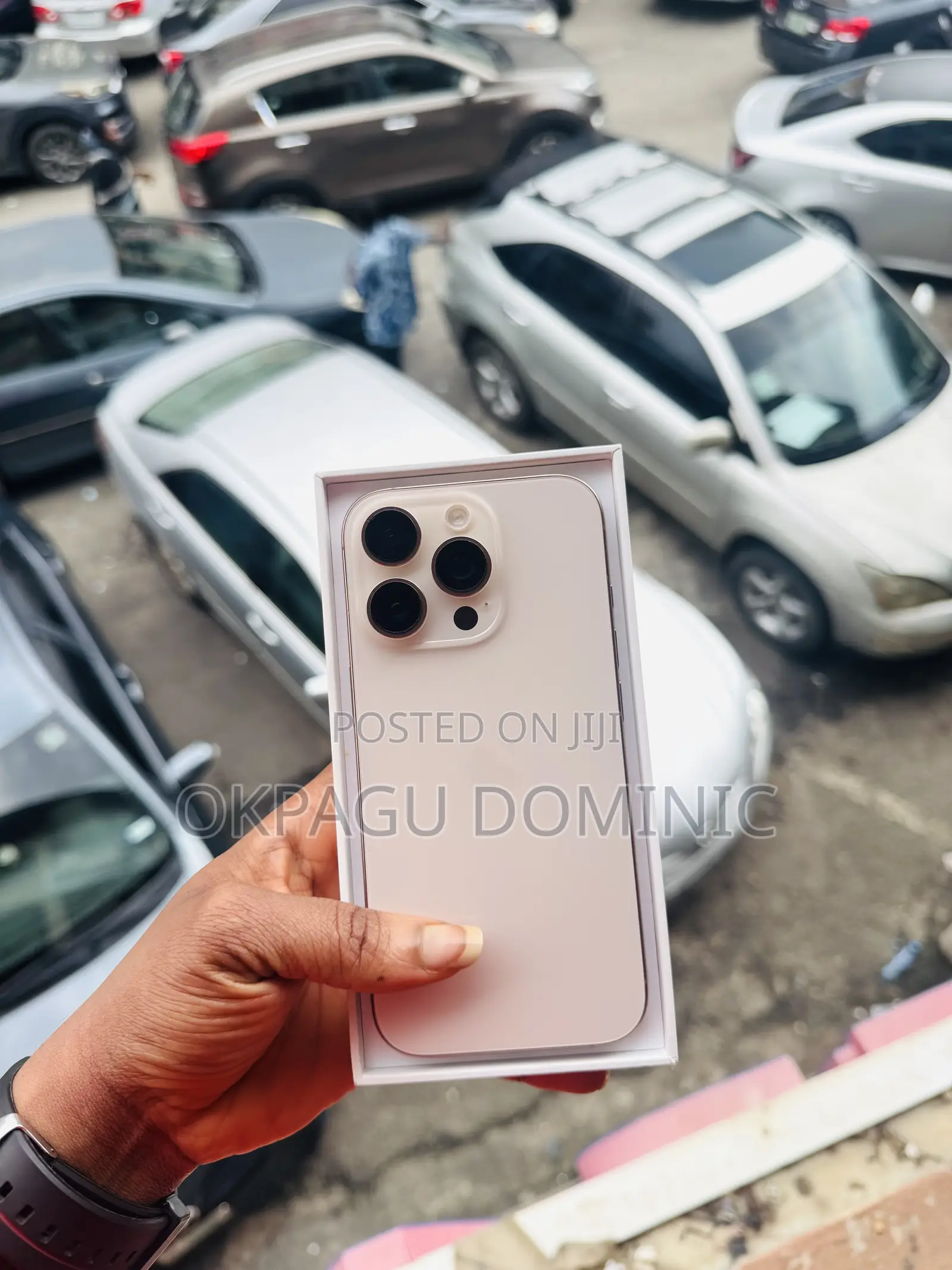Apple iPhone 16 Pro 128 GB Gold