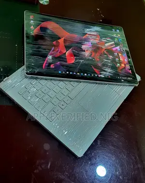 Laptop Microsoft Surface Book 2 8GB Intel Core i5 SSD 256GB