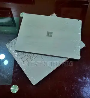 Laptop Microsoft Surface Book 2 8GB Intel Core i5 SSD 256GB