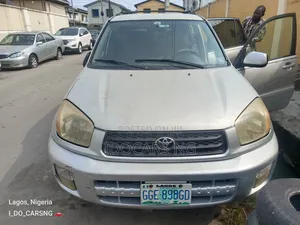 Toyota RAV4 Automatic 2002 Silver