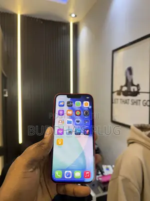 Apple iPhone 13 128 GB Red