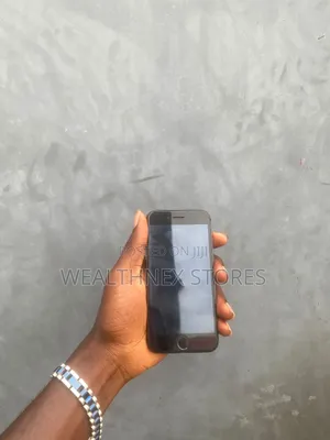 Apple iPhone 8 64 GB Black