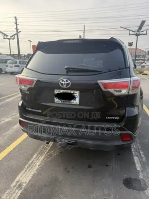 Toyota Highlander Limited V6 4x2 (3.5L 6cyl 6A) 2016 Black