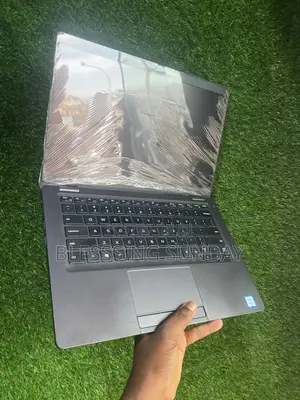 Laptop Dell Latitude 5300 8GB Intel Core i5 SSD 256GB