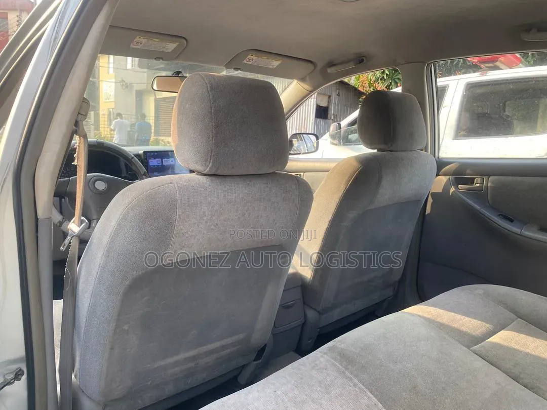 Toyota Corolla 2003 Silver
