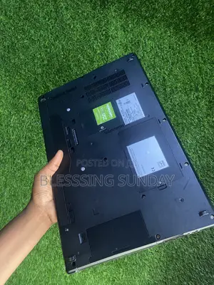 Laptop Fujitsu Lifebook A5511 8GB Intel Core i7 SSD 128GB