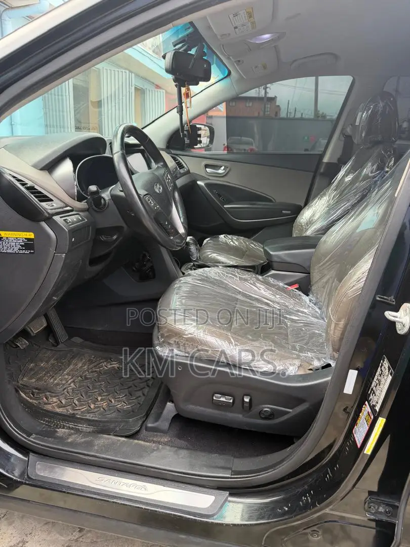 Hyundai Santa Fe 2013 Black