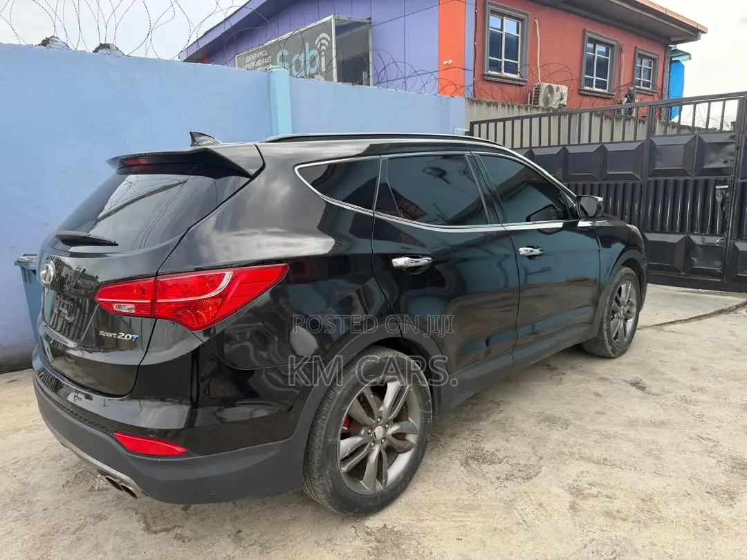Hyundai Santa Fe 2013 Black