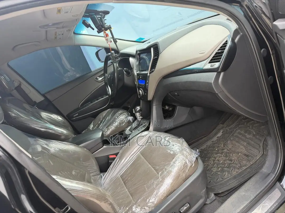 Hyundai Santa Fe 2013 Black