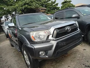 Toyota Tacoma 2015 Gray