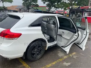 Toyota Venza 2010 White