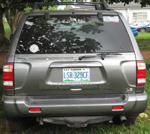 Nissan Pathfinder LE Platinum 2004 Gray
