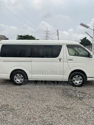 Toyota HiAce 2012 White
