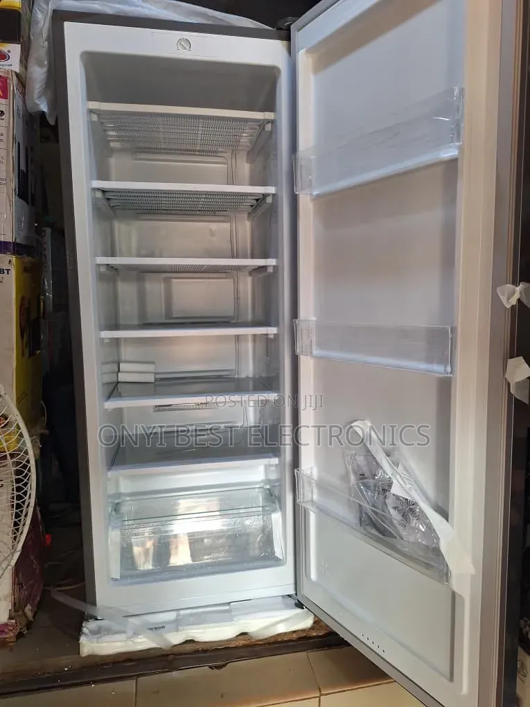 Hisense Upright Freezer RS-189DR